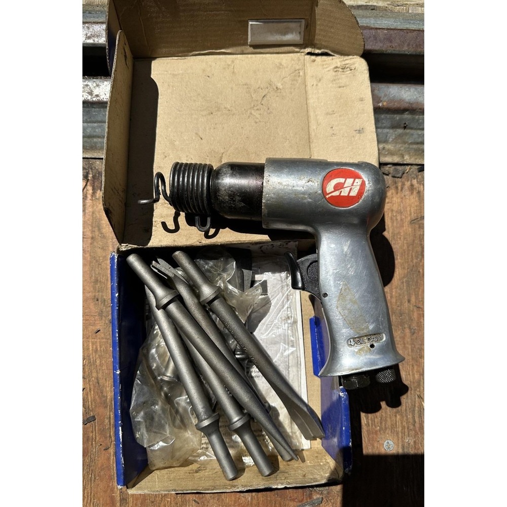 Campbell Hausefield Short Barrel Air Hammer Chisel With Chisels